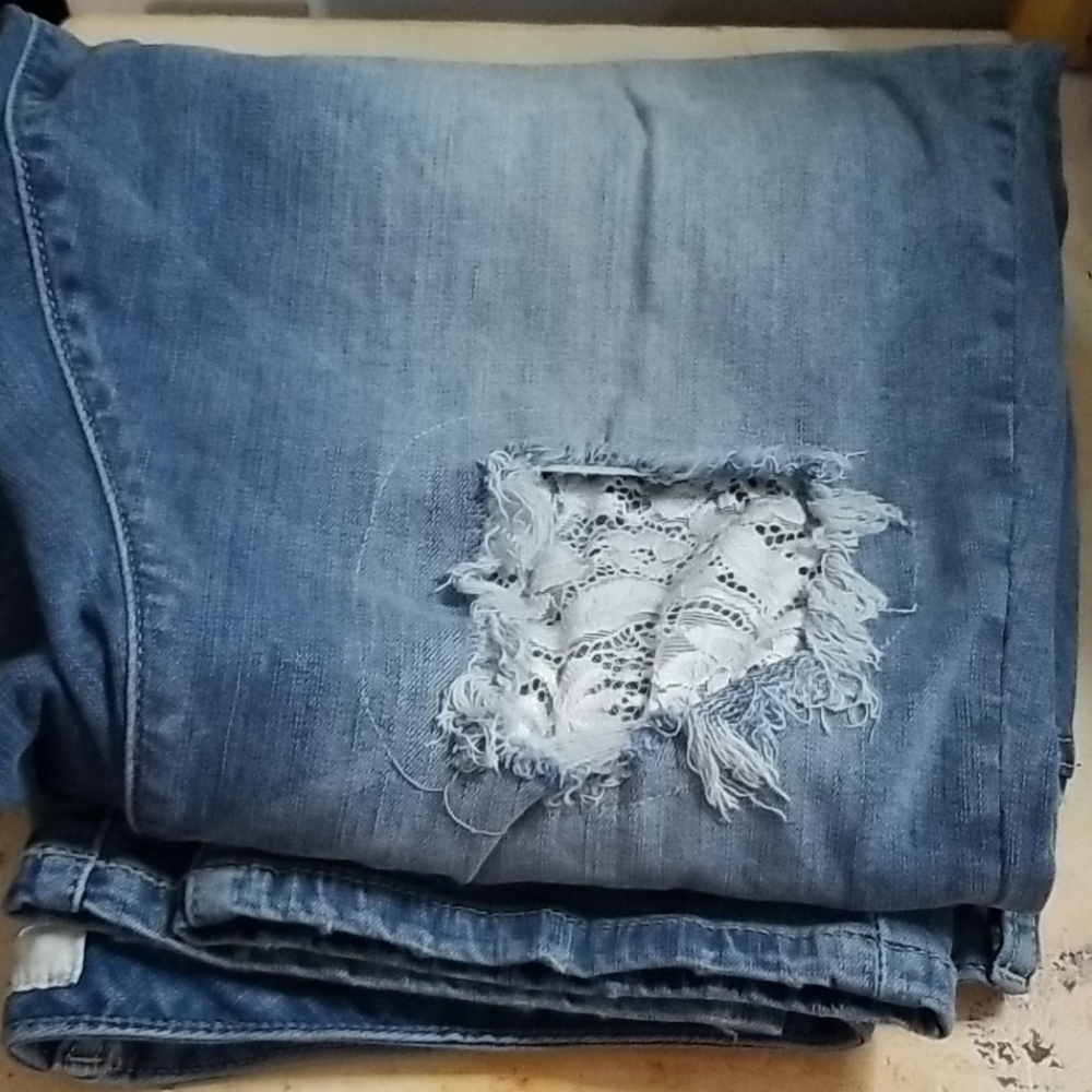 Jeans - Picture 2 of 3